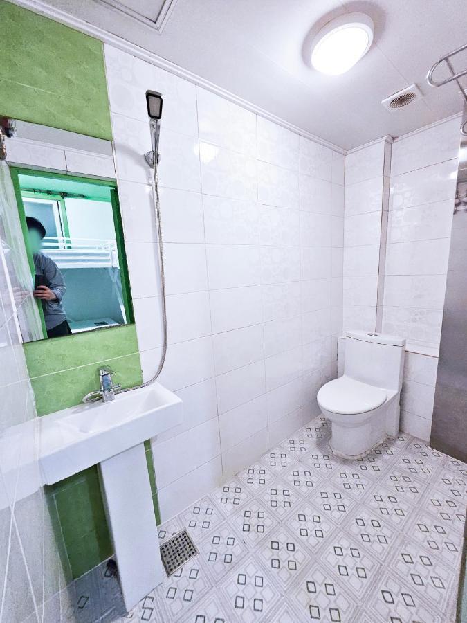 Travelers A Korea Hostel Seoul Bagian luar foto