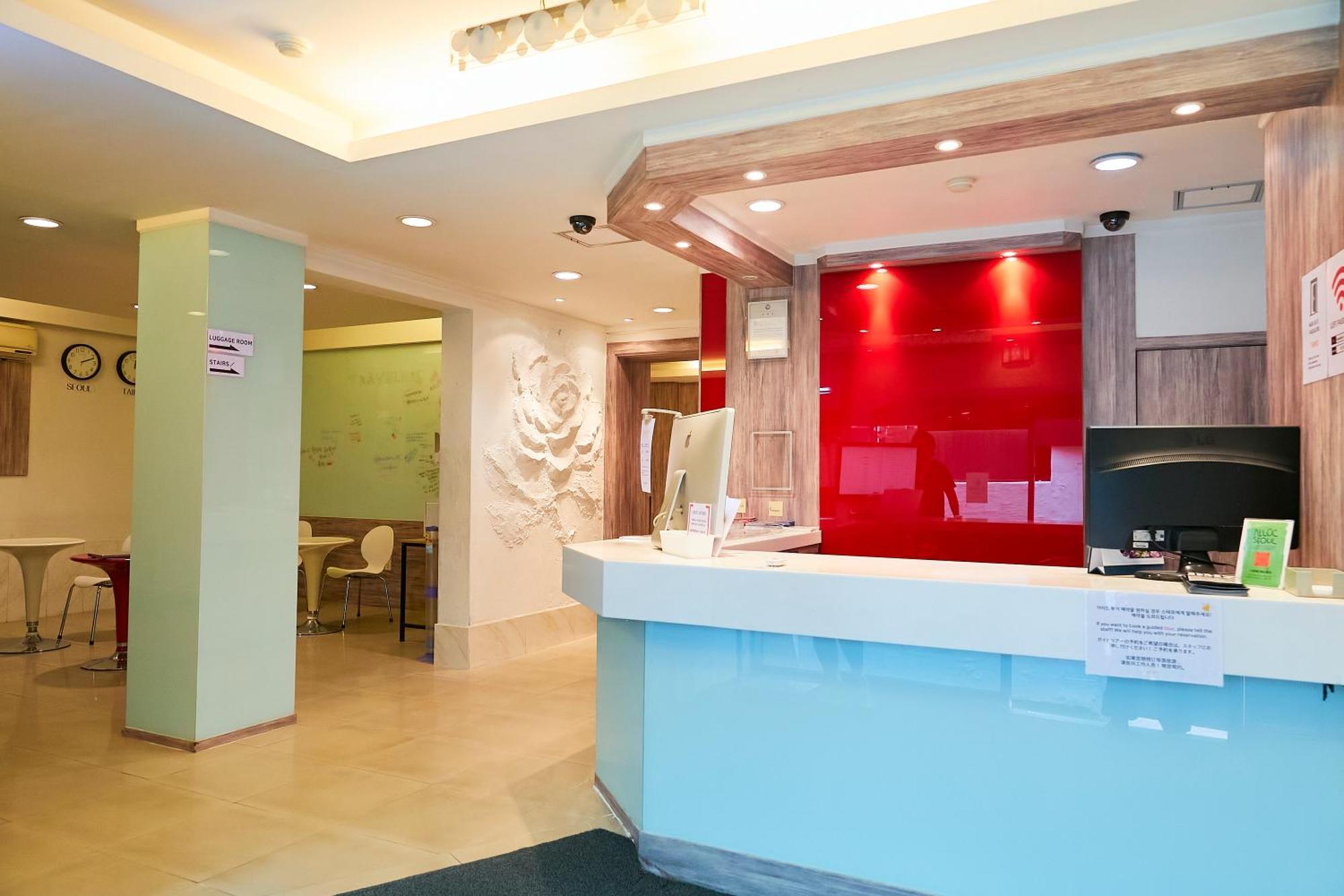 Travelers A Korea Hostel Seoul Bagian luar foto