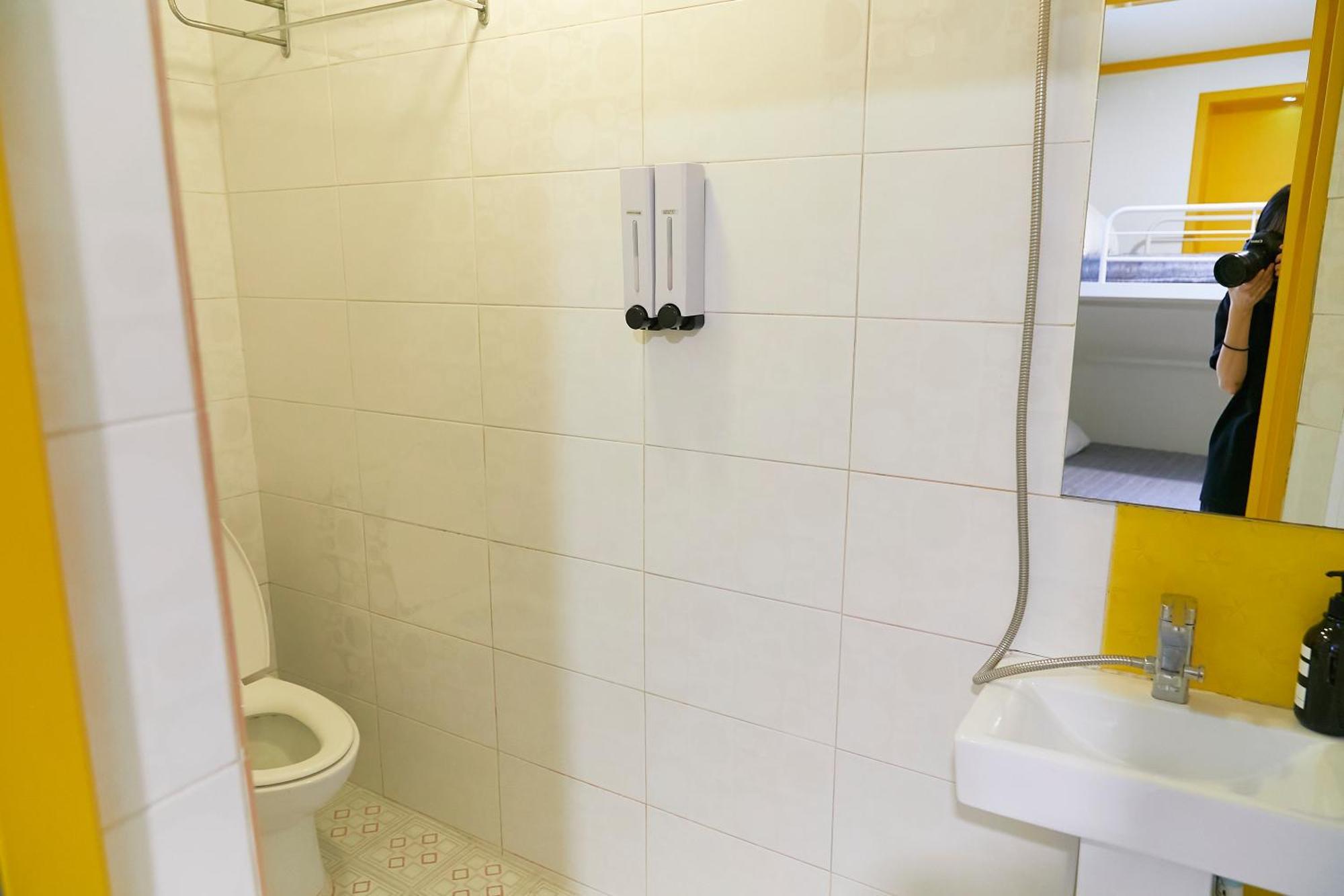 Travelers A Korea Hostel Seoul Bagian luar foto