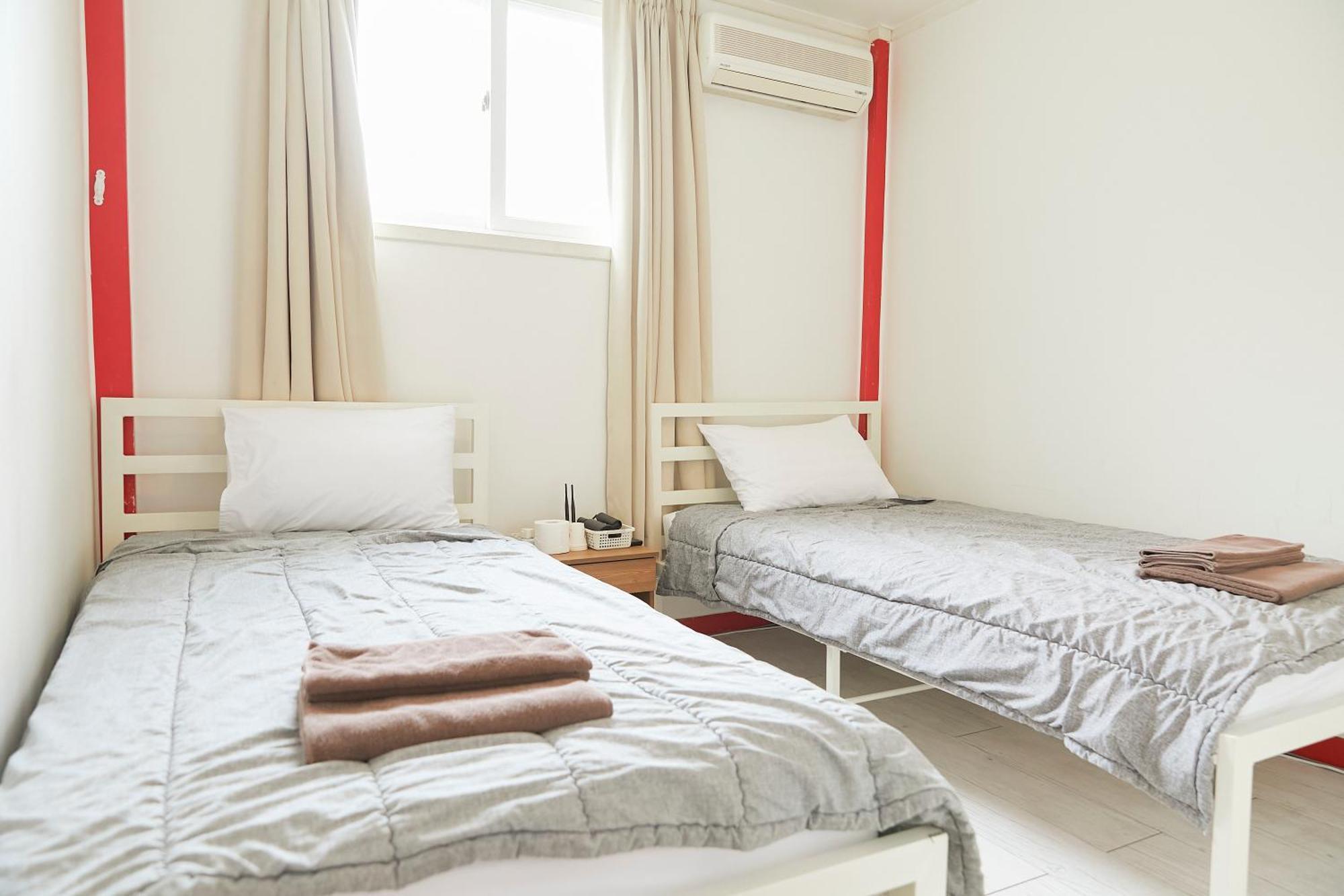 Travelers A Korea Hostel Seoul Bagian luar foto