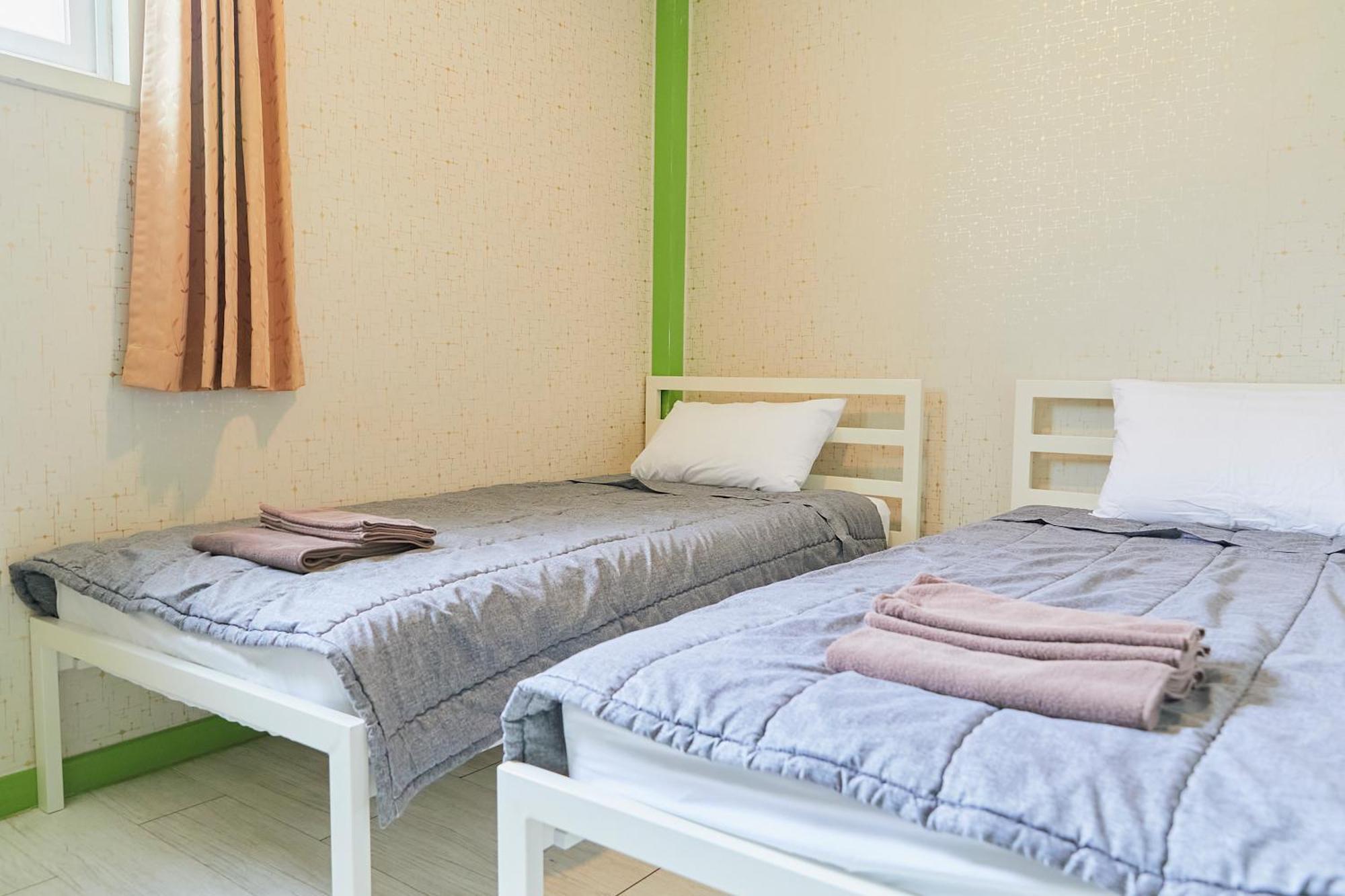 Travelers A Korea Hostel Seoul Bagian luar foto