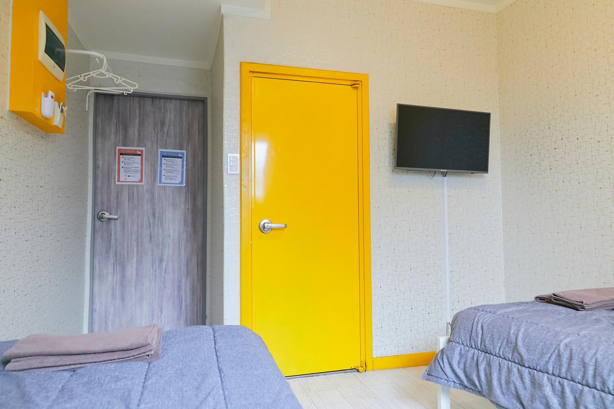 Travelers A Korea Hostel Seoul Bagian luar foto